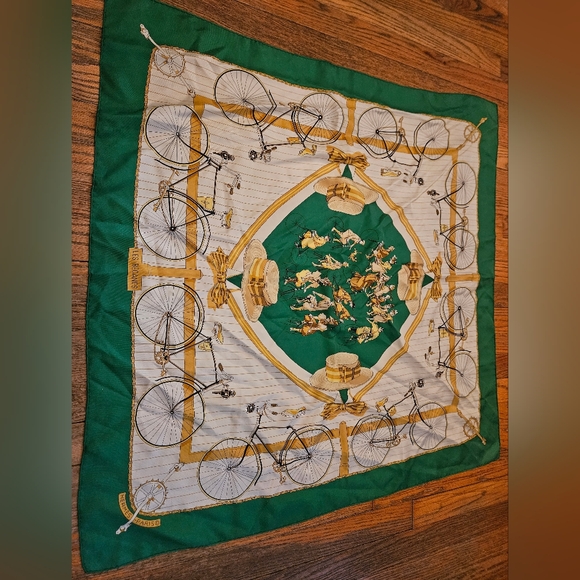 Hermes Les Becanes Silk Scarf - Picture 1 of 7